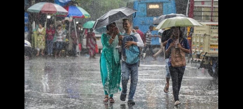 Weather Update Today : दिल्ली-यूपी में बारिश के आसार