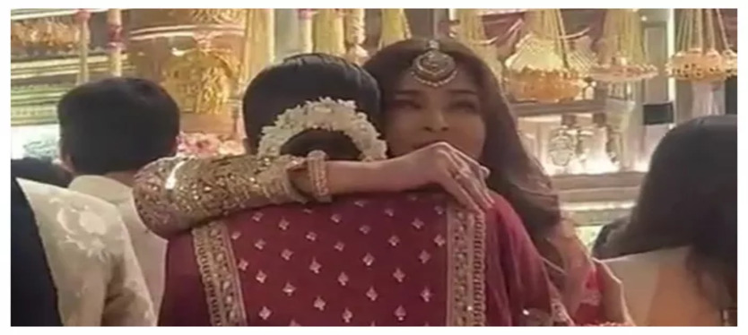 Anant-Radhika Wedding : ऐश्वर्या-दीपिका ने एक दूसरे को लगाया गले