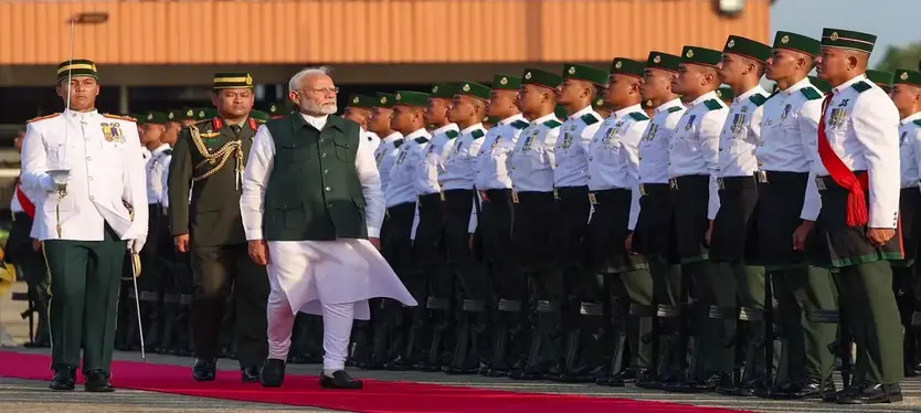 pm modi arrives in brunei welcomed by crown prince haji