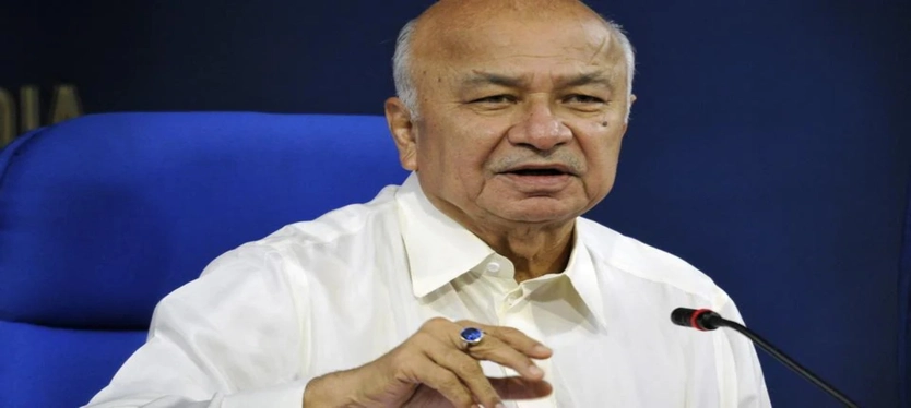 sushil kumar shinde gave clarification