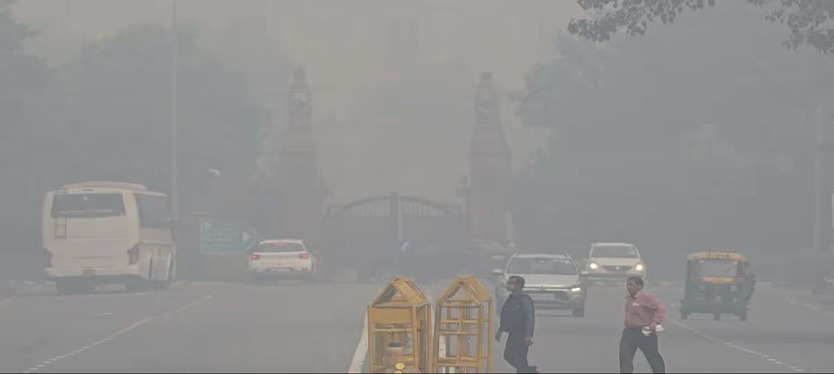 Delhi Pollution : ठंड शुरू होते ही दिल्ली जहरीली हवा का शिकार