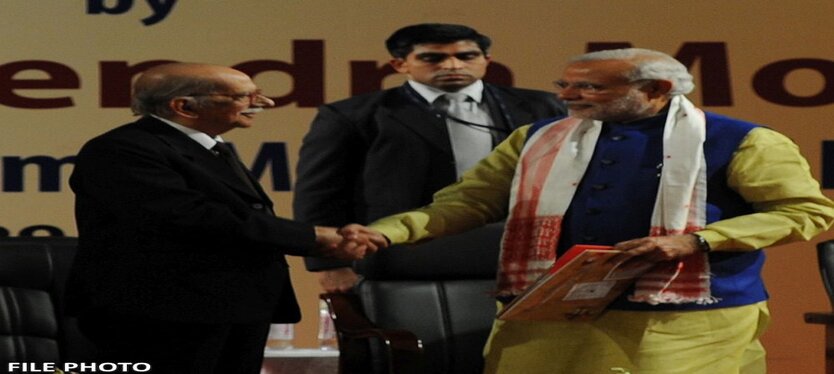 PM-modi-with-PG-Baruah