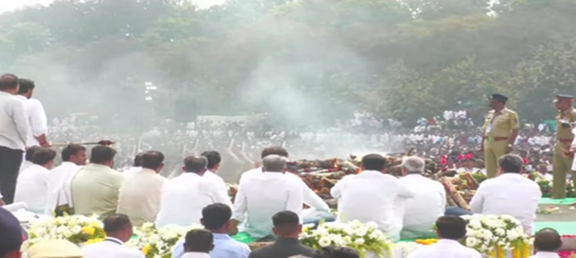 Ajit-pawar-Funeral