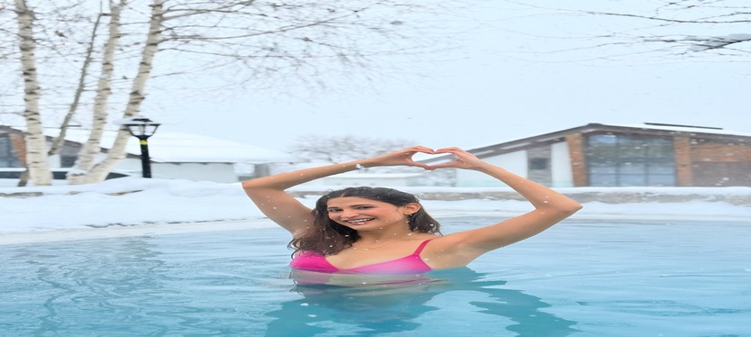 40 वर्ष  की अभिनेत्री पर चढ़ा हॉटनेस का खुमार