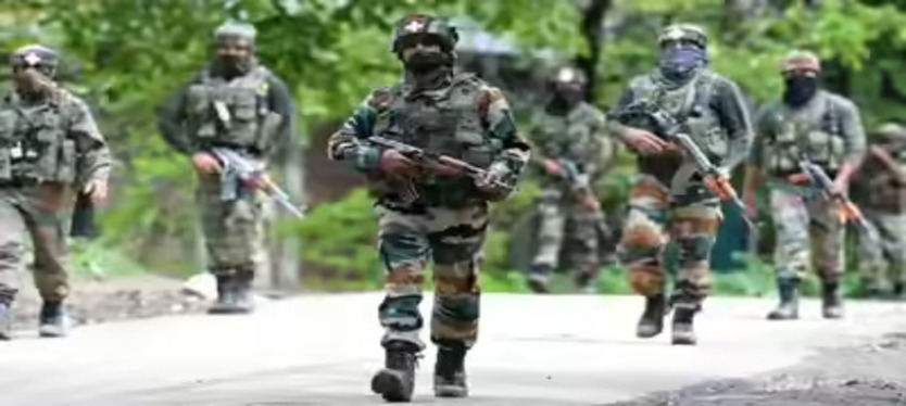 soldiers-entered-the-secret-hideout-of-maoists-were-surprised-to-see-the-stockpile-of-weapons-inside-major-action