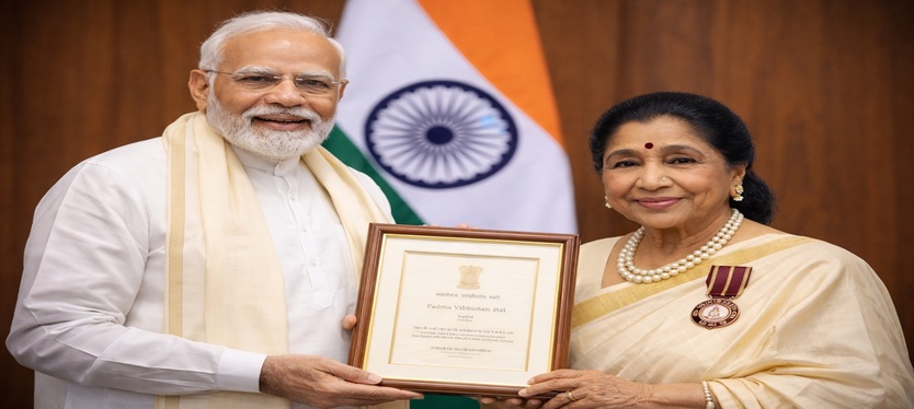 Narendra-Modi-Tribute-to-Asha-Bhosle