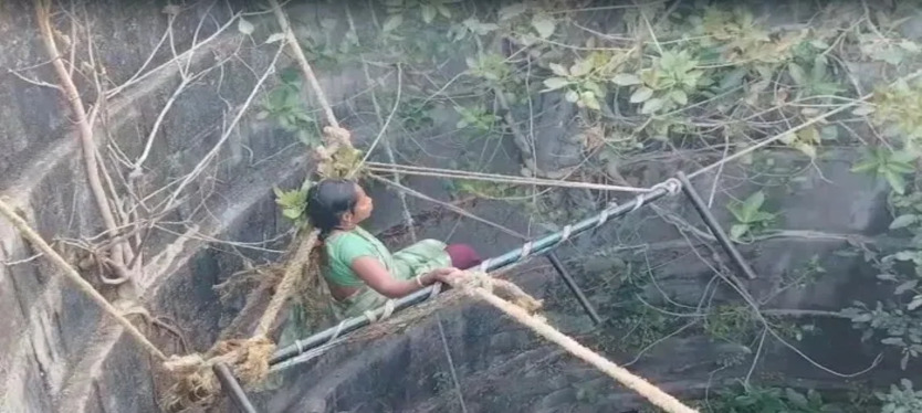 barwani-woman-resque-in-well