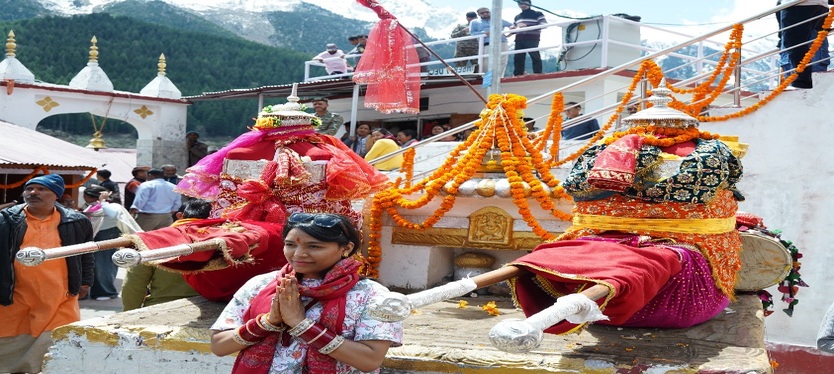 ganga-utsav-doli