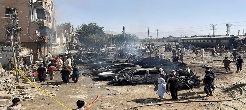 pakistan-train-blast-news