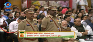 पुलिस के 2 अधिकारियों को राष्ट्रपति ने दिया शौर्य चक्र