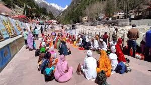 गंगोत्री-यमुनोत्री में 10 लाख से ज्यादा तीर्थयात्री कर चुके दर्शन, पिछले वर्ष का रिकॉर्ड टूटा