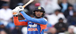 अभिषेक शर्मा ने T20 इंटरनेशनल में सबसे तेज 100 छक्के मारने का रिकॉर्ड बनाया
