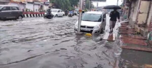 आगरा में झमाझम बारिश, लोगों को गर्मी से मिली राहत