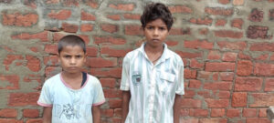 अर्थी पर लेटी पत्नी की मांग में भरा सिंदूर…पति ने भी तोड़ा दम