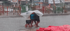 UP: प्रदेश में अगले छह दिनों तक लगातार बारिश के संकेत, इन जिलों को लेकर अलर्ट