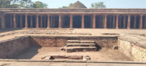 SC के आदेश के बाद नमाज पर संशय, 13 बीघा जमीन को लेकर दोनों पक्षों में ठनी