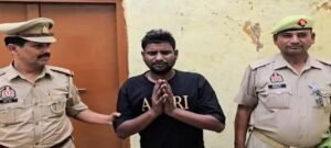 CM योगी को धमकी देने वाला आरोपी गिरफ्तार, हवालात से लंगड़ाते हुए निकला