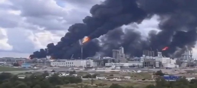 Russia-Gas-plant-fire-