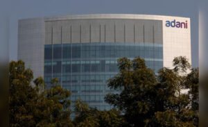 Adani इंफ्रा ने अडानी ग्रीन एनर्जी में 2,380 करोड़ रुपए में 1.03% हिस्सेदारी खरीदी