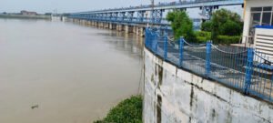 गंगा बैराज से 3.09 लाख क्यूसेक पानी छोड़ा, गंगा चेतावनी स्तर से नीचे