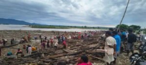 नेपाल : बाढ़ और भूस्खलन से 21 लोगों की मौत, उफान पर नारायणी नदी