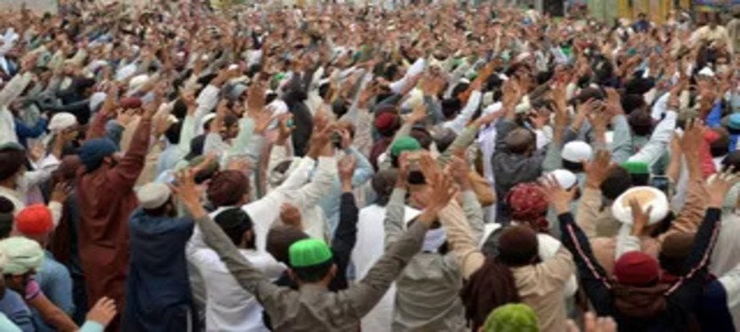 PAK-PROTEST-REUTURE-