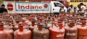 1 अक्टूबर से सब्सिडी वाले LPG सिलेंडर के लिए आधार प्रमाणीकरण अनिवार्य