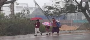 राजधानी में झमाझम बारिश से मौसम में आई ठंडक,  इन 42 जिलों में अलर्ट जारी