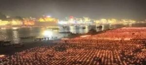 देव दीपावली: 11 लाख दीपों से जगमगाएगी काशी,  1 लाख दीप गाय के गोबर से बनेंगे