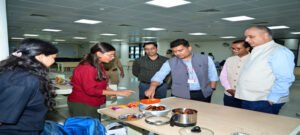 ज्वार के रसगुल्ले, रागी के समोसे ने खींचा ध्यान, अन्न बचाने का दिया संदेश